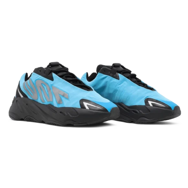 ⁦Adidas Yeezy Boost 700 MNVN Bright Cyan⁩ – תמונה ⁦2⁩