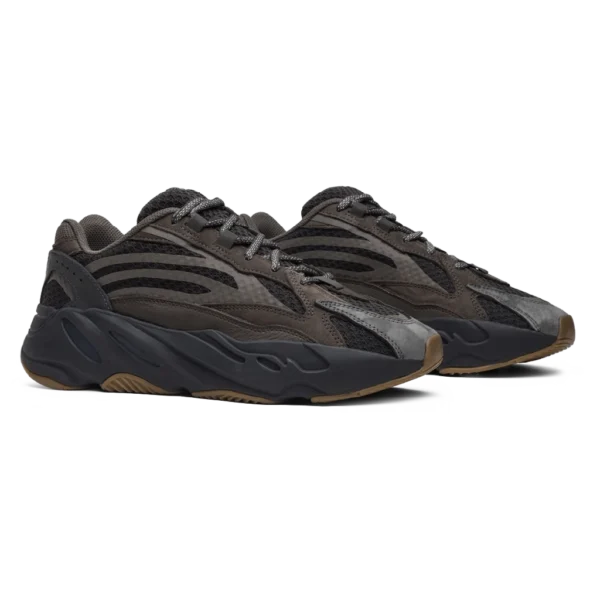 ⁦Adidas Yeezy Boost 700 V2 Geode⁩ – תמונה ⁦2⁩