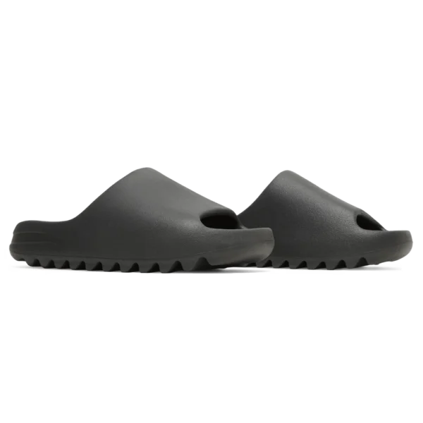 ⁦Adidas Yeezy Slides Onyx⁩ – תמונה ⁦2⁩
