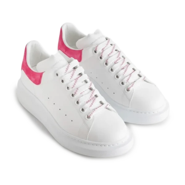 ⁦Alexander McQueen Oversized Low-Top Sneaker Pink⁩ – תמונה ⁦2⁩