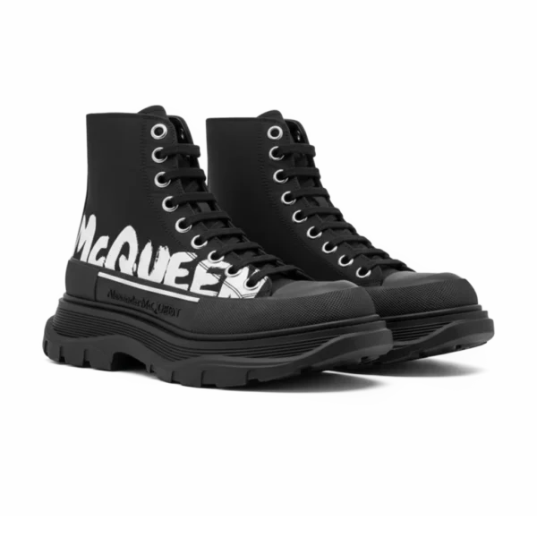 ⁦Alexander McQueen Tread Slick Boots Black White⁩ – תמונה ⁦2⁩