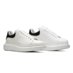 ⁦Alexander McQueen Oversized Sole Sneaker Black⁩ – תמונה ⁦2⁩
