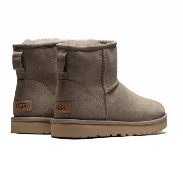 ⁦UGG Classic Mini II Hellgrau⁩ – תמונה ⁦3⁩