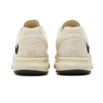 ⁦Nike Air Max 2013 Stüssy “Fossil"⁩ – תמונה ⁦3⁩