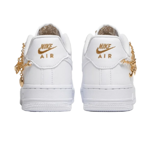 ⁦Nike Air Force 1 ’07 LX "Lucky Charms"⁩ – תמונה ⁦3⁩