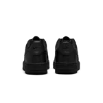 ⁦Nike Air Force 1 LE GS Triple Black Leather⁩ – תמונה ⁦3⁩