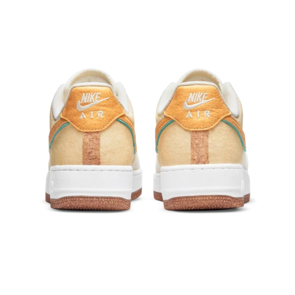 ⁦Nike Air Force 1 Low Happy Pineapple Coconut Milk⁩ – תמונה ⁦3⁩