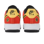 ⁦Nike Air Force 1 Low Roswell Raygun⁩ – תמונה ⁦3⁩