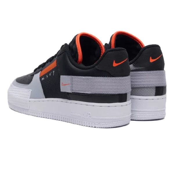 ⁦Nike Air Force 1 Type Black Hyper Crimson⁩ – תמונה ⁦3⁩