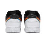 ⁦Nike SB Dunk Low x Polaroid⁩ – תמונה ⁦3⁩