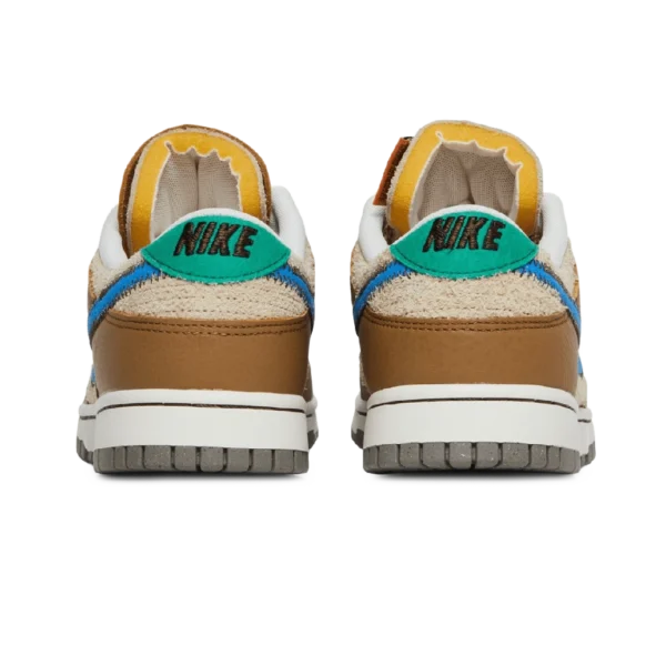 ⁦Nike Dunk Low x Size Dark Driftwood⁩ – תמונה ⁦3⁩
