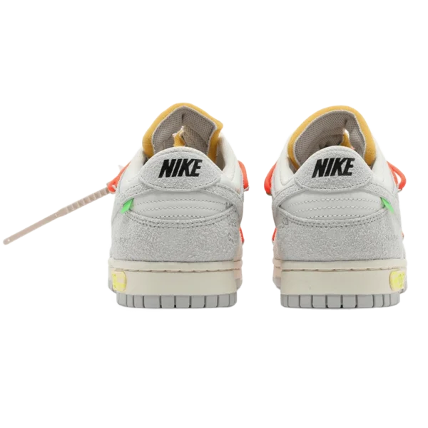 ⁦Dunk Low “Dear Summer” Lot 11 of 50 x Off-White Sail Neutral Grey⁩ – תמונה ⁦3⁩