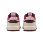 ⁦Nike Dunk Low “Valentine’s Day” Pale Ivory Night Maroon⁩ – תמונה ⁦3⁩