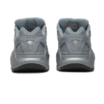 ⁦Adidas Yeezy Boost 700 V2 Hospital Blue⁩ – תמונה ⁦3⁩