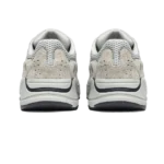⁦Adidas Yeezy Boost 700 Salt⁩ – תמונה ⁦3⁩