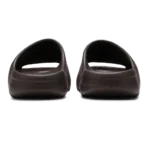 ⁦Adidas Yeezy Slides Soot⁩ – תמונה ⁦3⁩