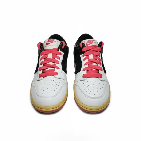 ⁦Nike Dunk Low Black White Yellow⁩ – תמונה ⁦3⁩