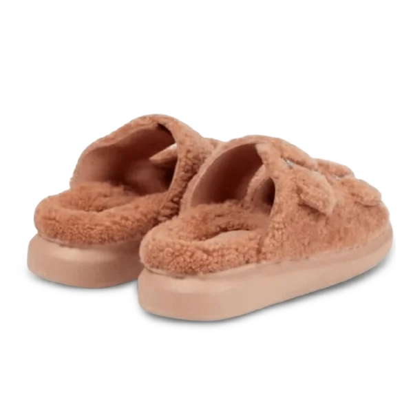⁦Alexander McQueen Faux Shearling Sandals Coconut⁩ – תמונה ⁦3⁩