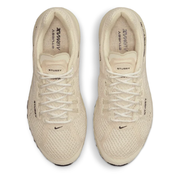 ⁦Nike Air Max 2013 Stüssy “Fossil"⁩ – תמונה ⁦4⁩