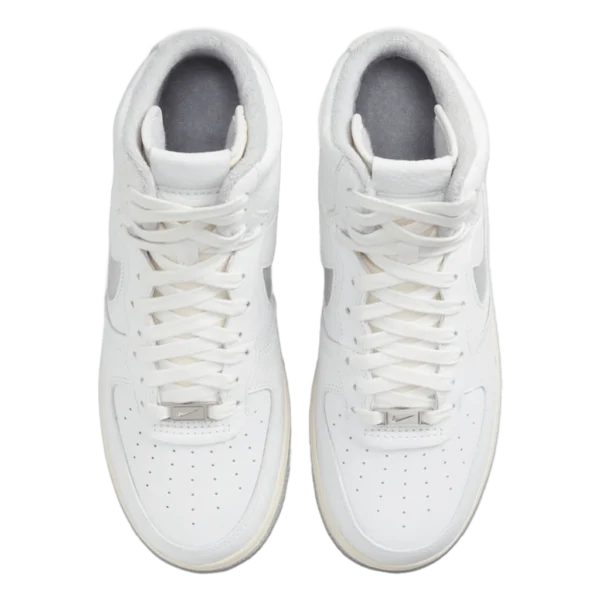⁦Nike Air Force 1 High Strapless White Light Smoke Grey⁩ – תמונה ⁦4⁩