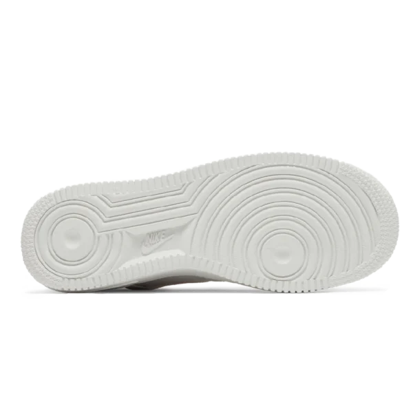 ⁦Nike Air Force 1 White Regal Pink⁩ – תמונה ⁦4⁩