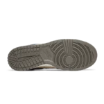 ⁦Nike Dunk Low x Size Dark Driftwood⁩ – תמונה ⁦4⁩