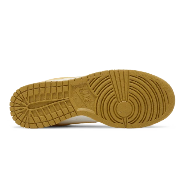 ⁦Nike Dunk Low Sun Club⁩ – תמונה ⁦4⁩