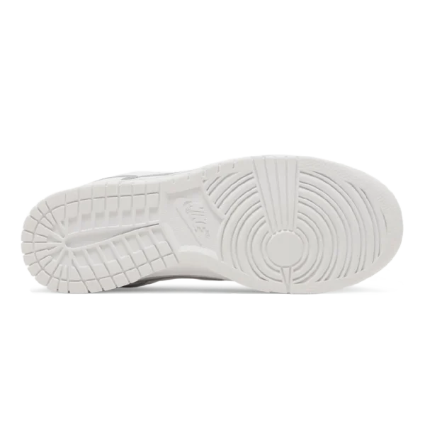 ⁦Nike Dunk Low Triple White⁩ – תמונה ⁦4⁩