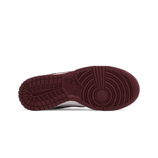 ⁦Nike Dunk Low Dark Beetroot⁩ – תמונה ⁦4⁩