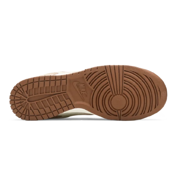 ⁦Nike Dunk Low Medium Curry⁩ – תמונה ⁦4⁩