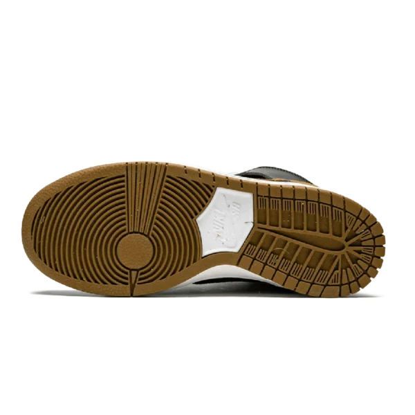⁦Nike Dunk High Pro SB Guinness⁩ – תמונה ⁦4⁩