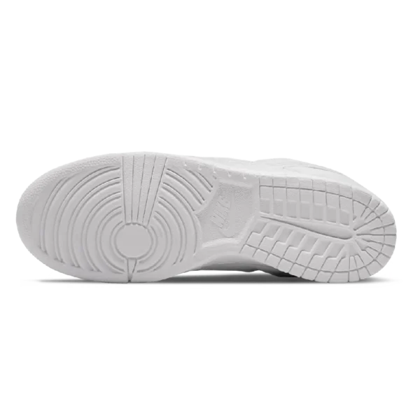 ⁦Nike Dunk Low x Dover Street Market “White Velvet”⁩ – תמונה ⁦5⁩