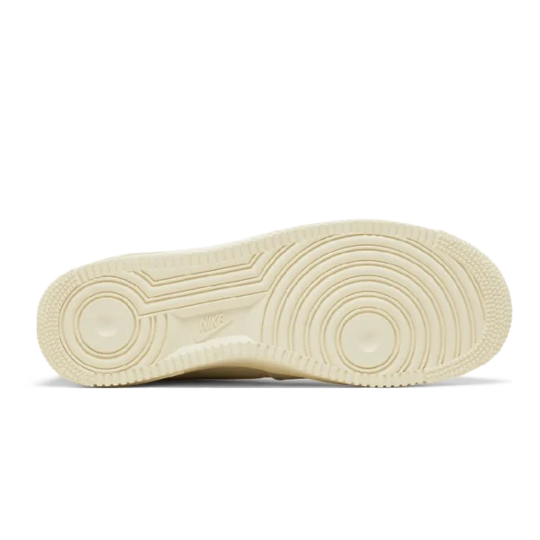 ⁦Nike Air Force 1 07 LX Light Bone Coconut Milk⁩ – תמונה ⁦4⁩
