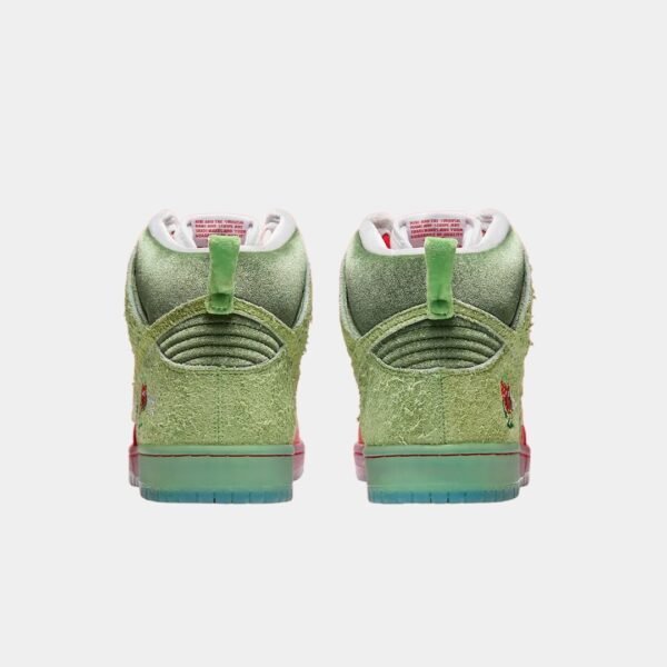 Dunk High SB Strawberry Cough