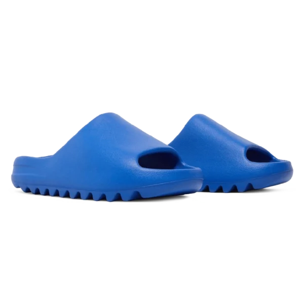 ⁦Adidas Yeezy Slides Azure⁩ – תמונה ⁦2⁩