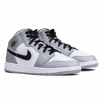 ⁦Air Jordan 1 Mid Light Smoke Gray⁩ – תמונה ⁦2⁩