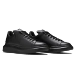 ⁦Alexander McQueen Oversized Black⁩ – תמונה ⁦2⁩
