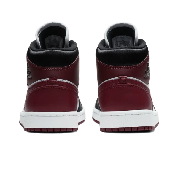 ⁦Air Jordan 1 Mid SE Gold Pendants Black Dark Beetroot⁩ – תמונה ⁦3⁩