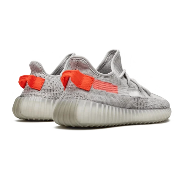 ⁦Adidas Yeezy Boost 350 V2 Tail Light⁩ – תמונה ⁦3⁩