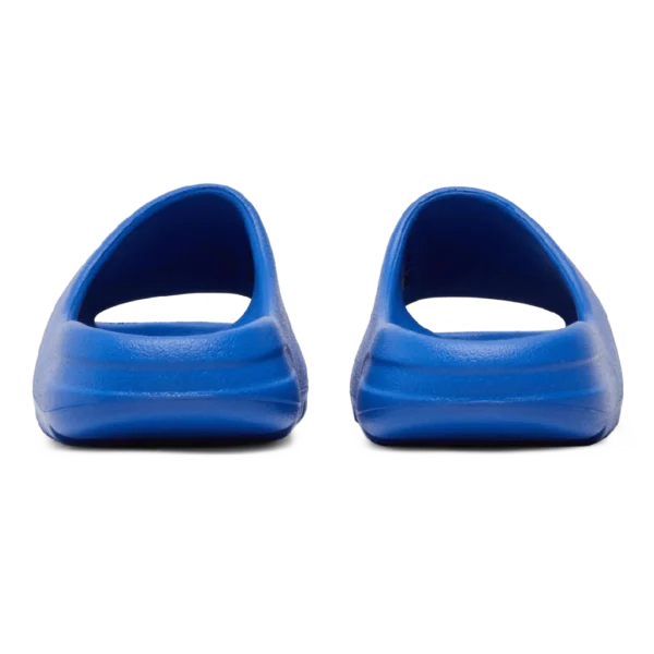 ⁦Adidas Yeezy Slides Azure⁩ – תמונה ⁦3⁩