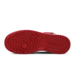 ⁦Air Jordan 1 Mid GS "Chicago" White Gym Red Black⁩ – תמונה ⁦4⁩