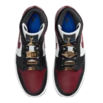 ⁦Air Jordan 1 Mid SE Gold Pendants Black Dark Beetroot⁩ – תמונה ⁦4⁩