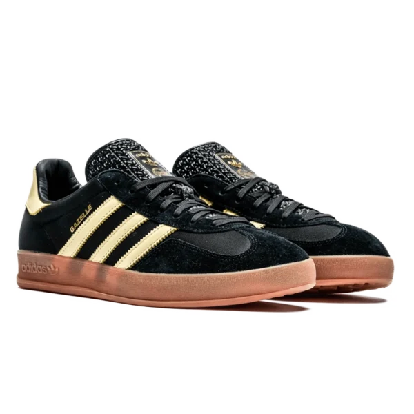 ⁦Adidas Gazelle Indoor Core Black Almost Yellow Gum⁩ – תמונה ⁦2⁩