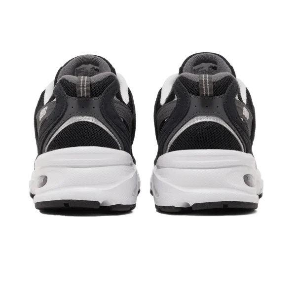 ⁦New Balance 530 Black Magnet Silver Metallic⁩ – תמונה ⁦3⁩