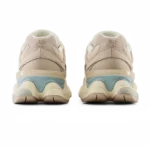 ⁦New Balance 9060 Ivory Cream Light Moonstone⁩ – תמונה ⁦3⁩