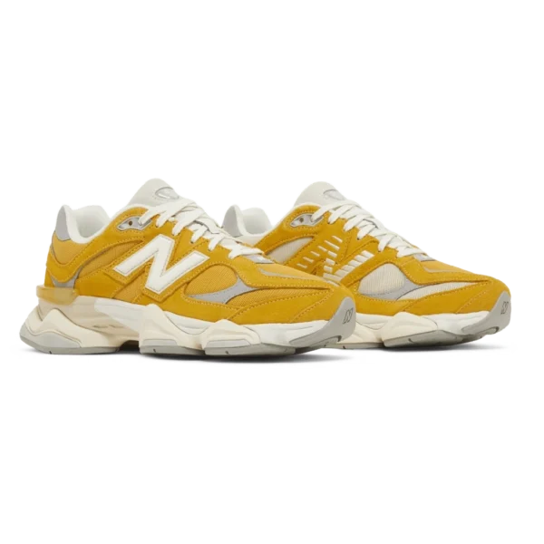 ⁦New Balance 9060 Varsity Gold⁩ – תמונה ⁦2⁩