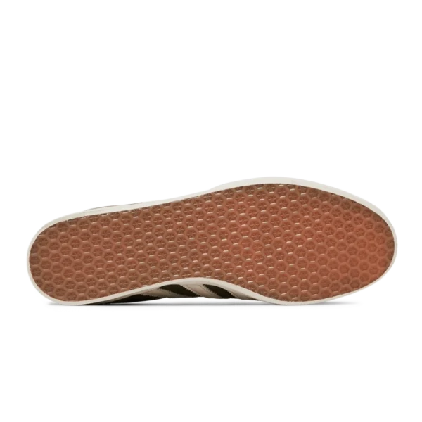 ⁦Adidas Gazelle 85 Olive Strata White⁩ – תמונה ⁦4⁩
