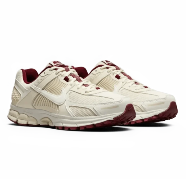 ⁦Nike Zoom Vomero 5 Sail Pale Ivory Team Red⁩ – תמונה ⁦2⁩
