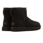 ⁦UGG Classic Mini II Boot Black⁩ – תמונה ⁦3⁩