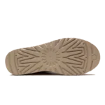 ⁦UGG Classic Ultra Mini Sand⁩ – תמונה ⁦4⁩